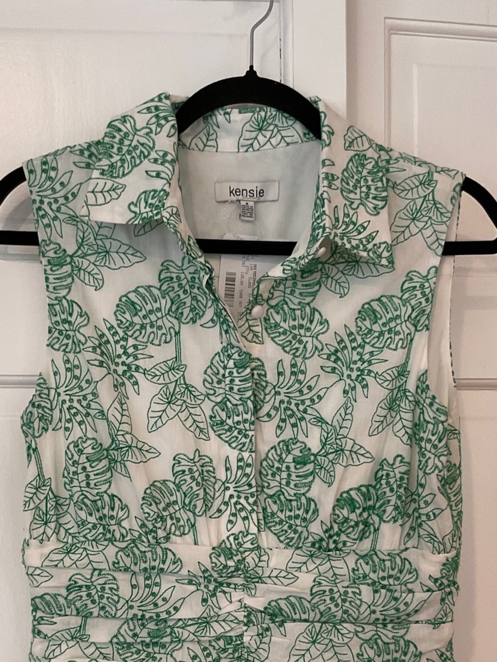 Kensie White Dress with Green Leaf Print Sleeveless Shirt Dress - Picture 2 of 3